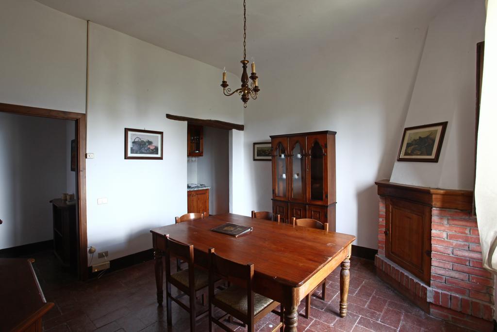 Отель Borgo Castelvecchi Residenza Depoca Рада ин Шанти Экстерьер фото
