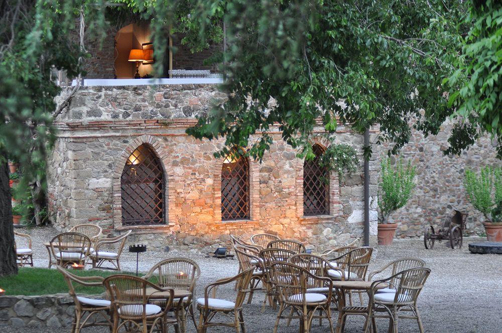 Отель Borgo Castelvecchi Residenza Depoca Рада ин Шанти Экстерьер фото